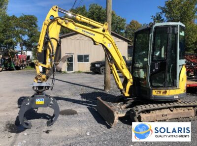 Solaris-FARMA-50-Log-grapple-in-action Solaris-FARMA-50-Log-grapple-in-action